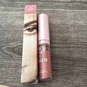 Kylie Cosmetics Matte Liquid Eye Shadow - It’s Her World